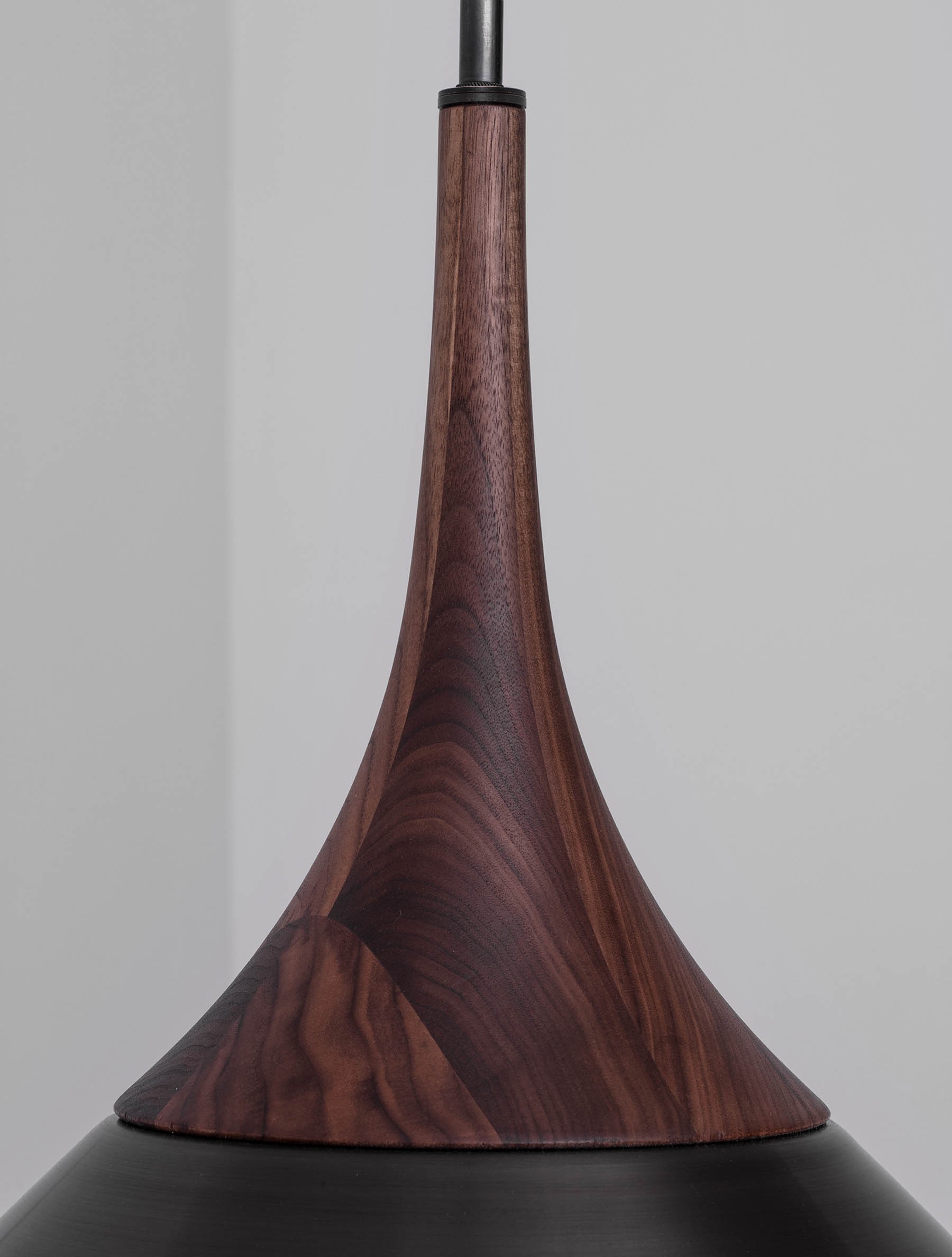 Poise Pendant 16\