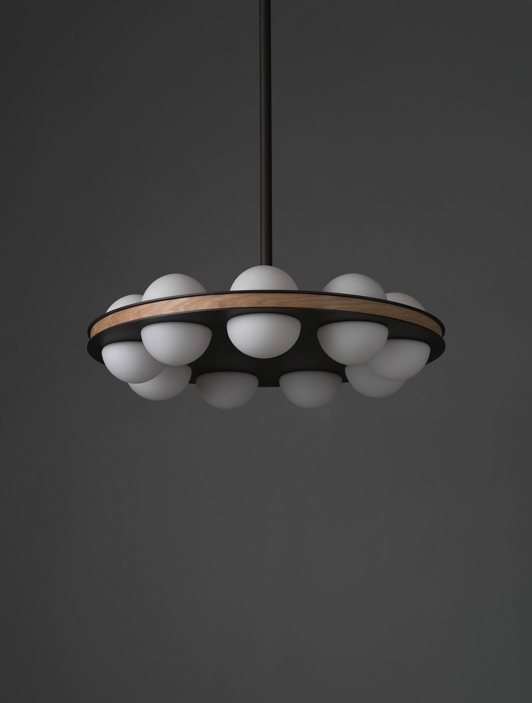 Array 9 Chandelier, image size:1800x2376